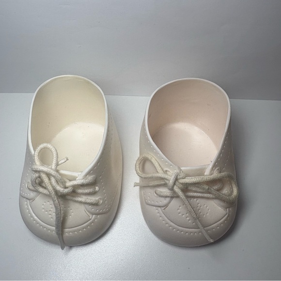 Vintage Cabbage Patch Kids Doll White Lace Up Shoes Sneakers - Picture 2 of 6